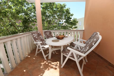 Apartment Harry - Unit 205374-5