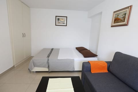 Apartment Darko - Unit 205396-5