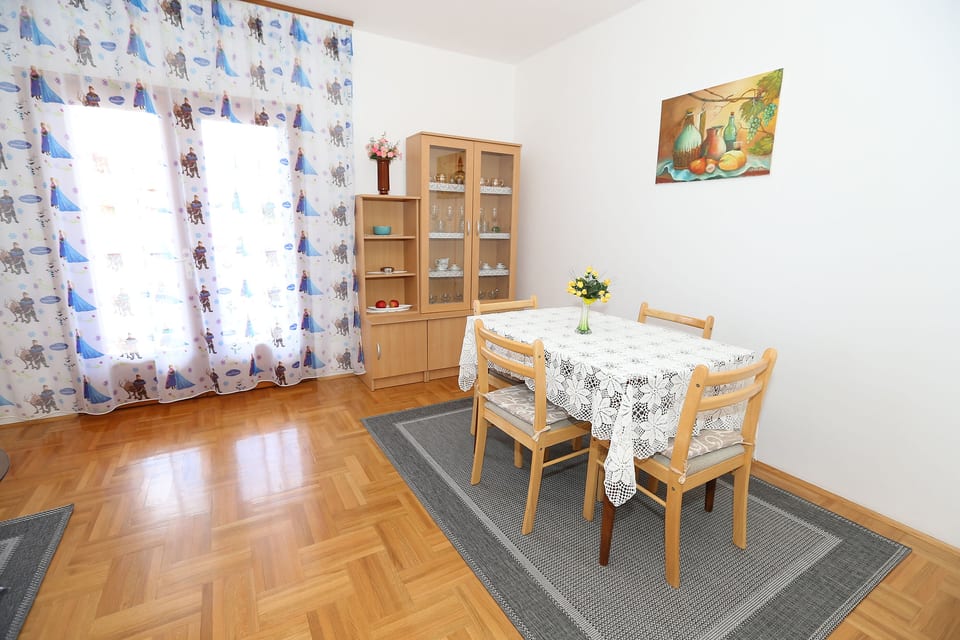 Apartments Nada - Unit 209206-5 - Croatia