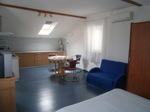 Apartments Branko - Unit 209211-5