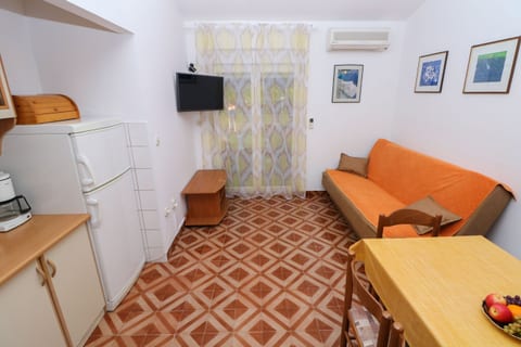 Apartments Polic - Unit 209231-5