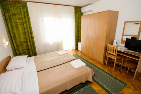 Apartment and Rooms Albina - Unit 209267-5