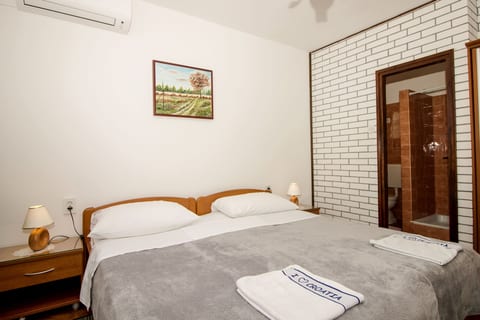 Apartment and Rooms Albina - Unit 209268-5