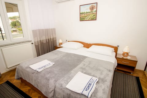 Apartment and Rooms Albina - Unit 209268-5
