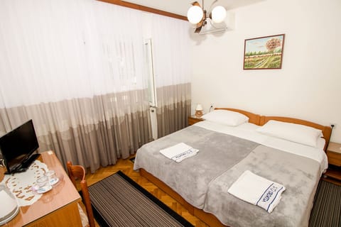 Apartment and Rooms Albina - Unit 209268-5