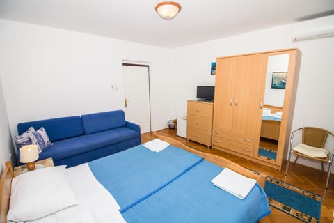 Apartment and Rooms Albina - Unit 209272-5