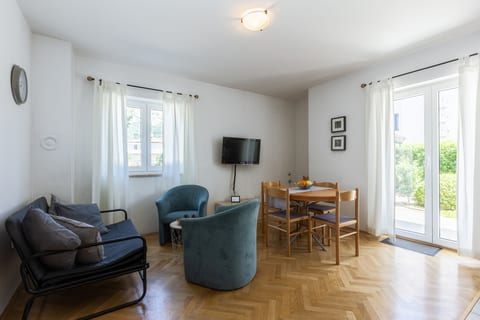 Apartments Josipa - Unit 209322-5
