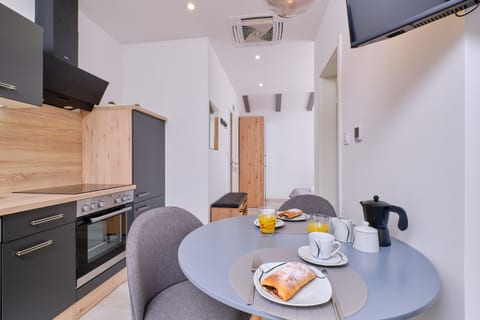 Apartments NIKOLINA 4 STAR - Unit 209774-5