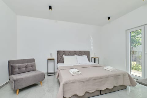 Apartments AZRA - Unit 371151-13