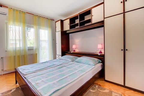 Apartment Nedi - Unit 125633-15