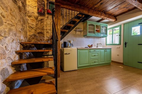 House Parona - Unit 126772-15