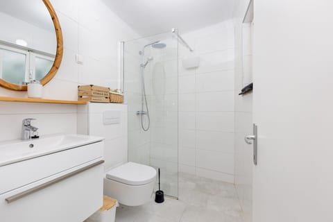 House Doris - Unit 126808-15
