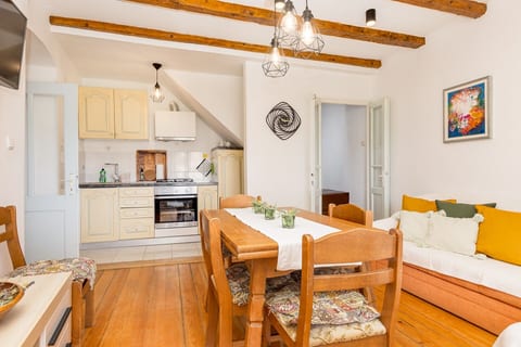 House Doris - Unit 126808-15