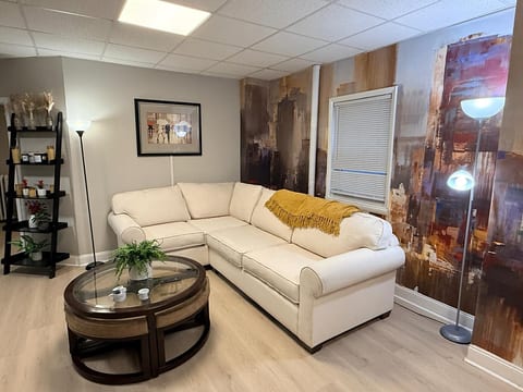 Deluxe 4BR-2BA-12 Beds | NYC | MetLife | Parking