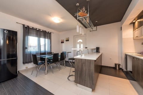 Apartments Marko - Unit 128773-5