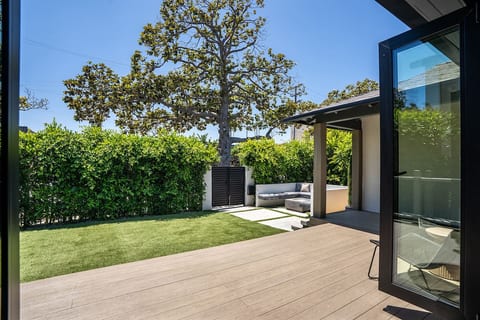 Sandcrest | 3BR Mar-Vista Retreat