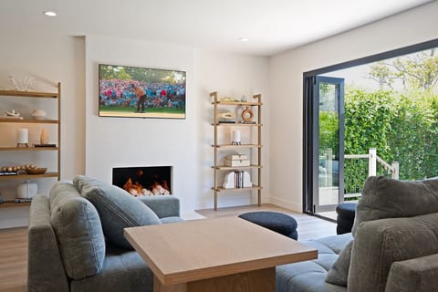 Sandcrest | 3BR Mar-Vista Retreat