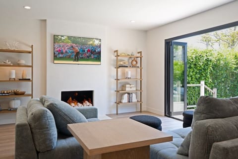 Sandcrest | 3BR Mar-Vista Retreat