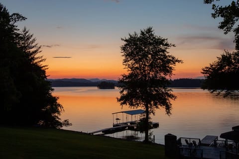 Happy Retreat at Lake Nottely