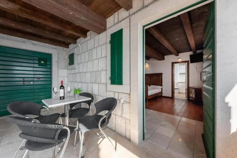 Apartments Brela with pool - Unit 378347-13