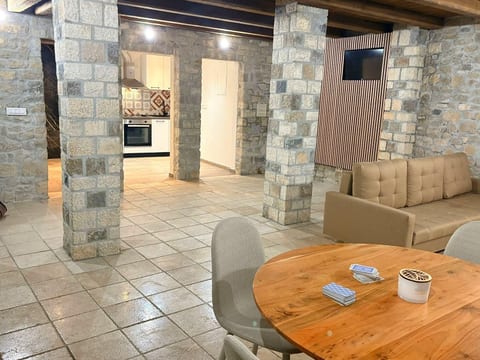 Apartments Brela with pool - Unit 378348-13