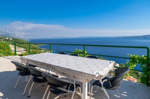 Apartments Brela with pool - Unit 378348-13