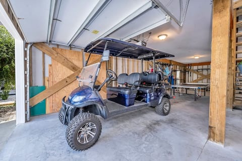 4BR OIB House w/Golf cart. 5 min walk to beach!