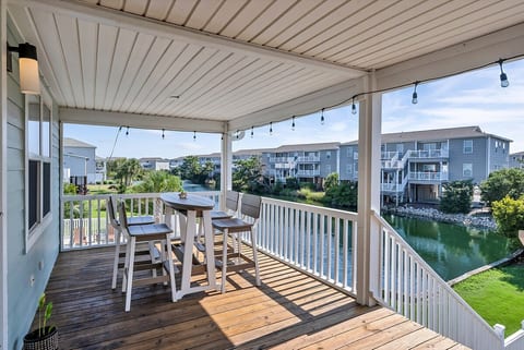 4BR OIB House w/Golf cart. 5 min walk to beach!
