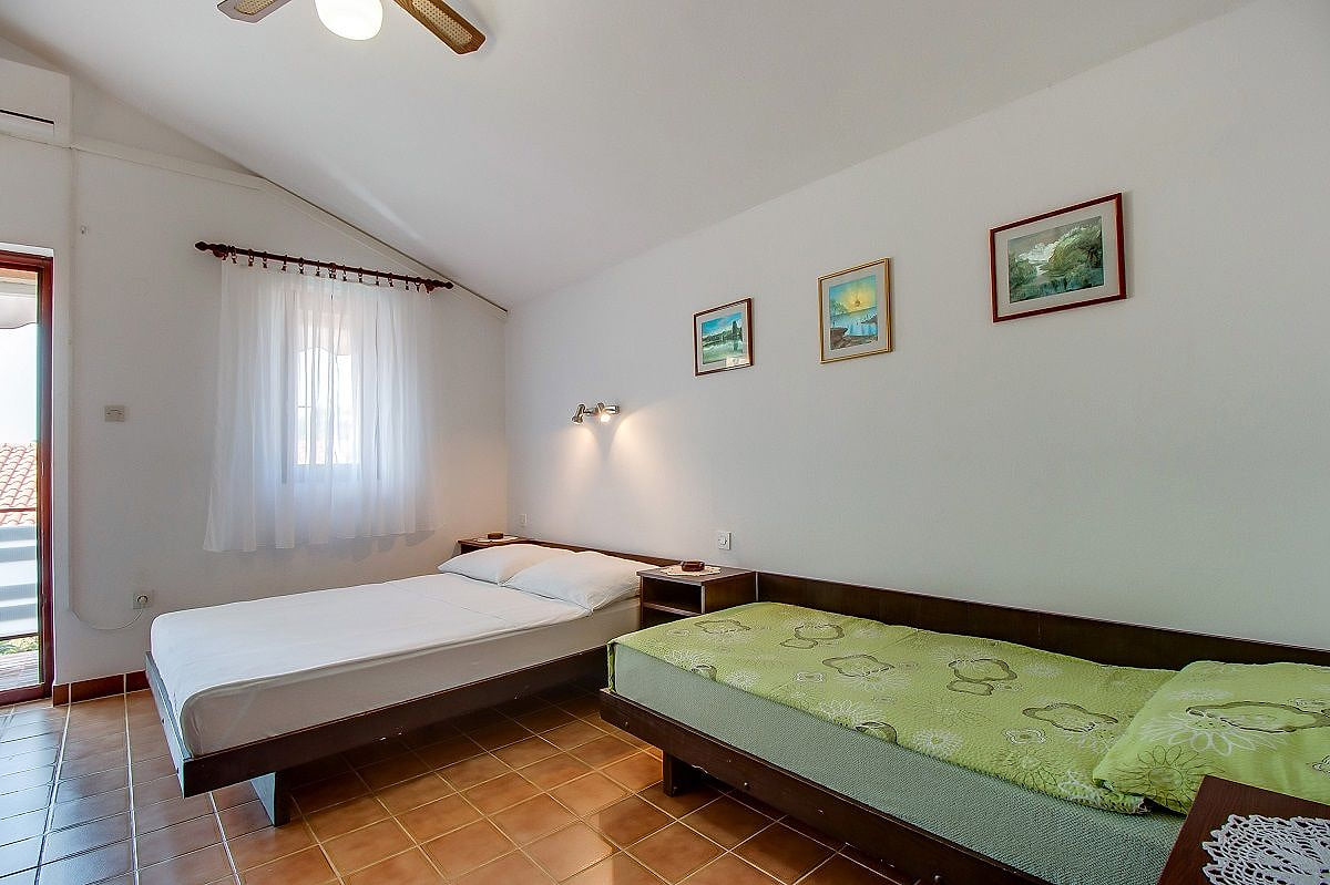 Apartments Anna - Unit 47727-61