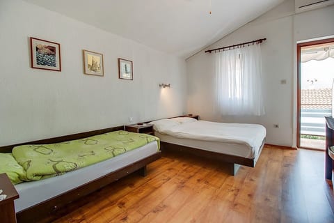 Apartments Anna - Unit 47728-61