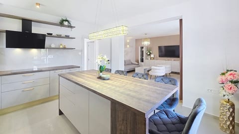 Apartments Cubranic/Brnic - Unit 54065-61