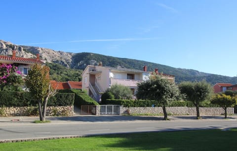 Apartments Cubranic/Brnic - Unit 54066-61