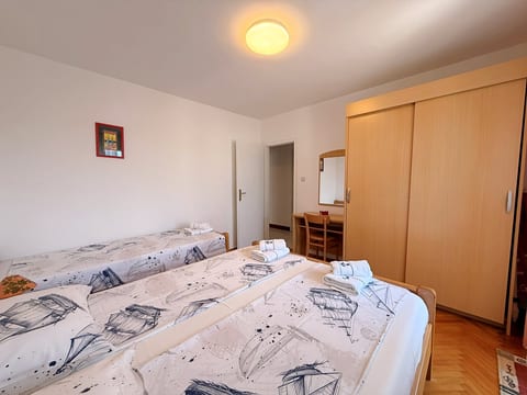 Apartments Dragica C. - Unit 124770-15
