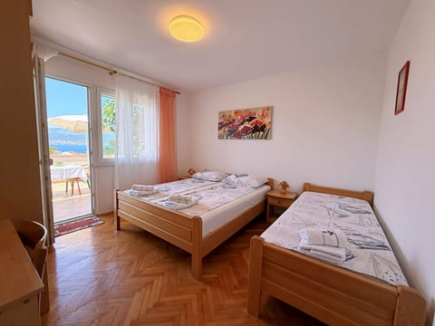 Apartments Dragica C. - Unit 124770-15