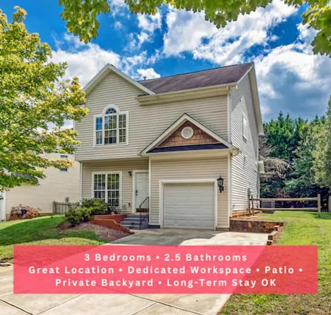 3 BR House in Huntersville w/ Garage *Pet Friendly image 1