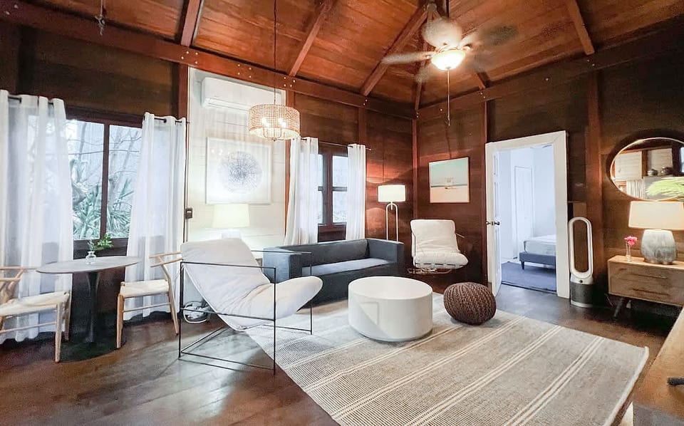 Oceanview Cottage w/ Balcony – Steps to Cruz Bay - Chocolate Hole Road