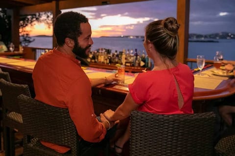 Oceanview Stay - Walk to Beach