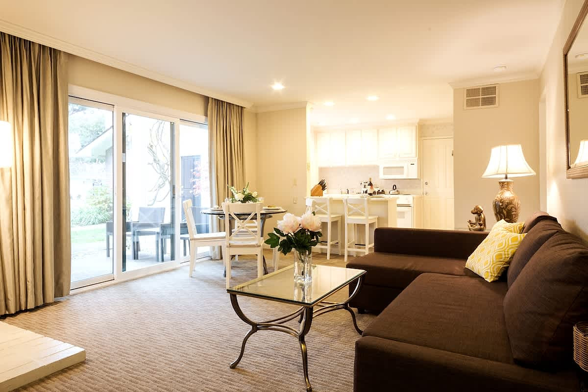 Napa Escape | Luxe King Bed | Near Wineries & Spa