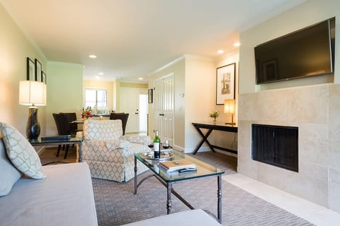 Napa Golf View Condo | 30+ Night Stays Welcome