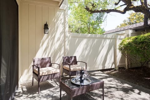 Romantic Napa Escape | Prime Location
