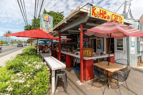 Beachfront Studio | Walk to Kamaole Beach + Pools