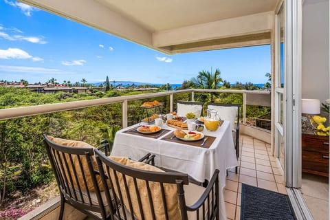 Oceanview Retreat | Walk to Beach & Restaurants