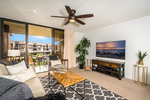 Luxury Maui Condo | Ocean Views + Resort Perks