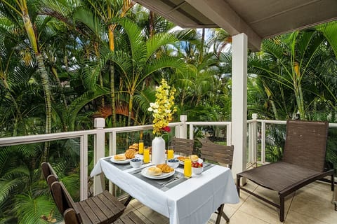 Serene Maui Retreat | Walk to Beach & Shops
