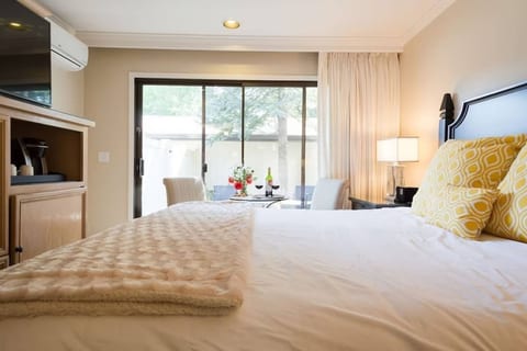 2 Private Napa Condos | Sleeps 6 | 30+ Nights OK