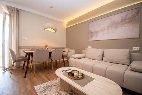 Apartments Jugo i Maestral - Unit 378360-13