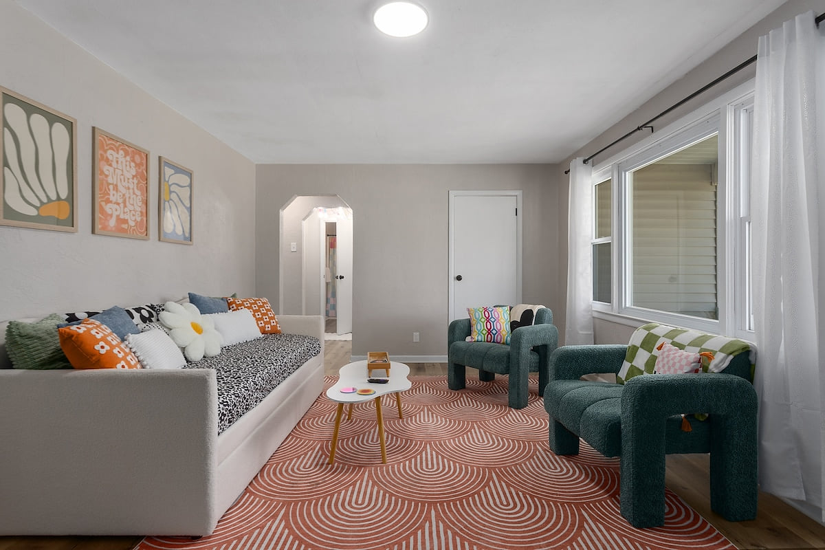 Retro Funky Stay Near Arrowhead! image 1