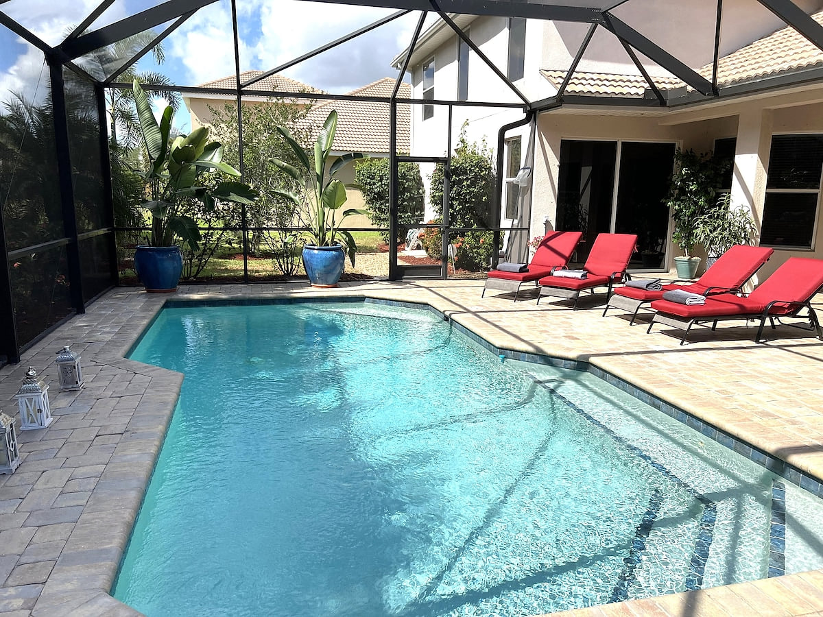 Family home on Golf Course image 1