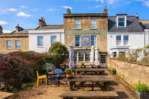 Blue Room at the Fabulous Richmond Arms Pub