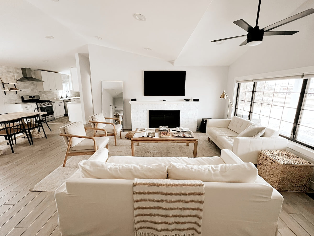 Relax in our cozy living room with plenty of seating